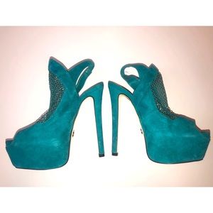 NEW Bebe Teal Heels